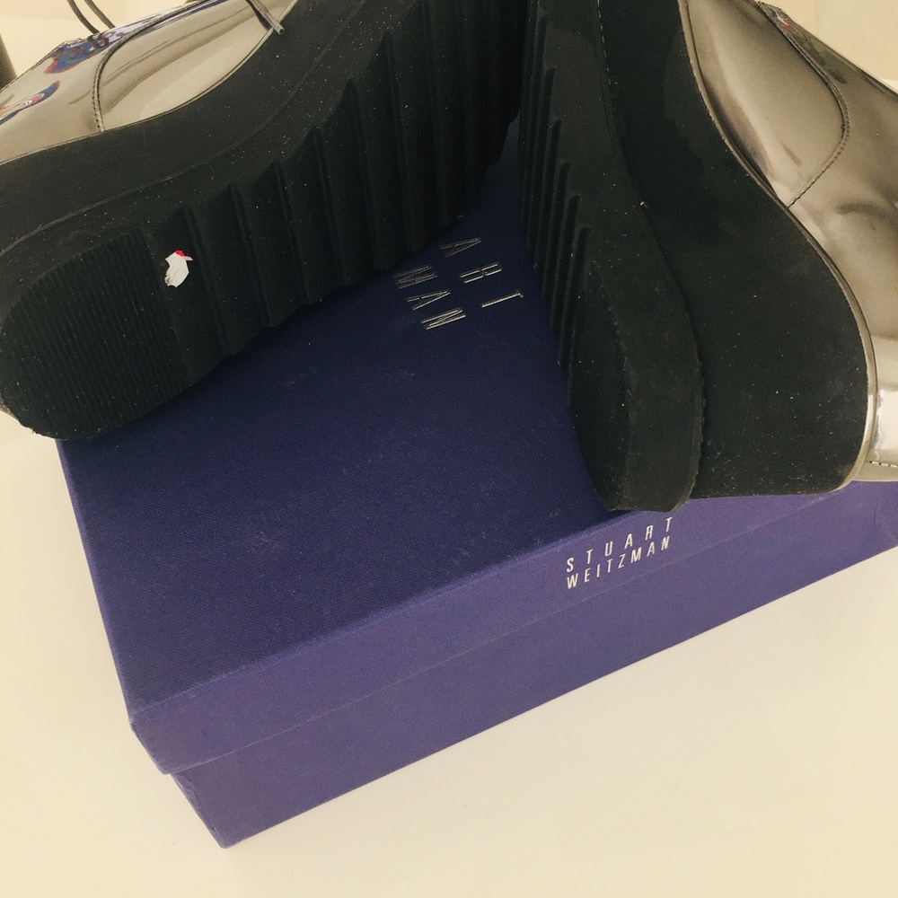 - $520 STUART WEITZMAN PATENT LEATHER OXFORD KENT PLATFORM  6.5 - Picture 10 of 11